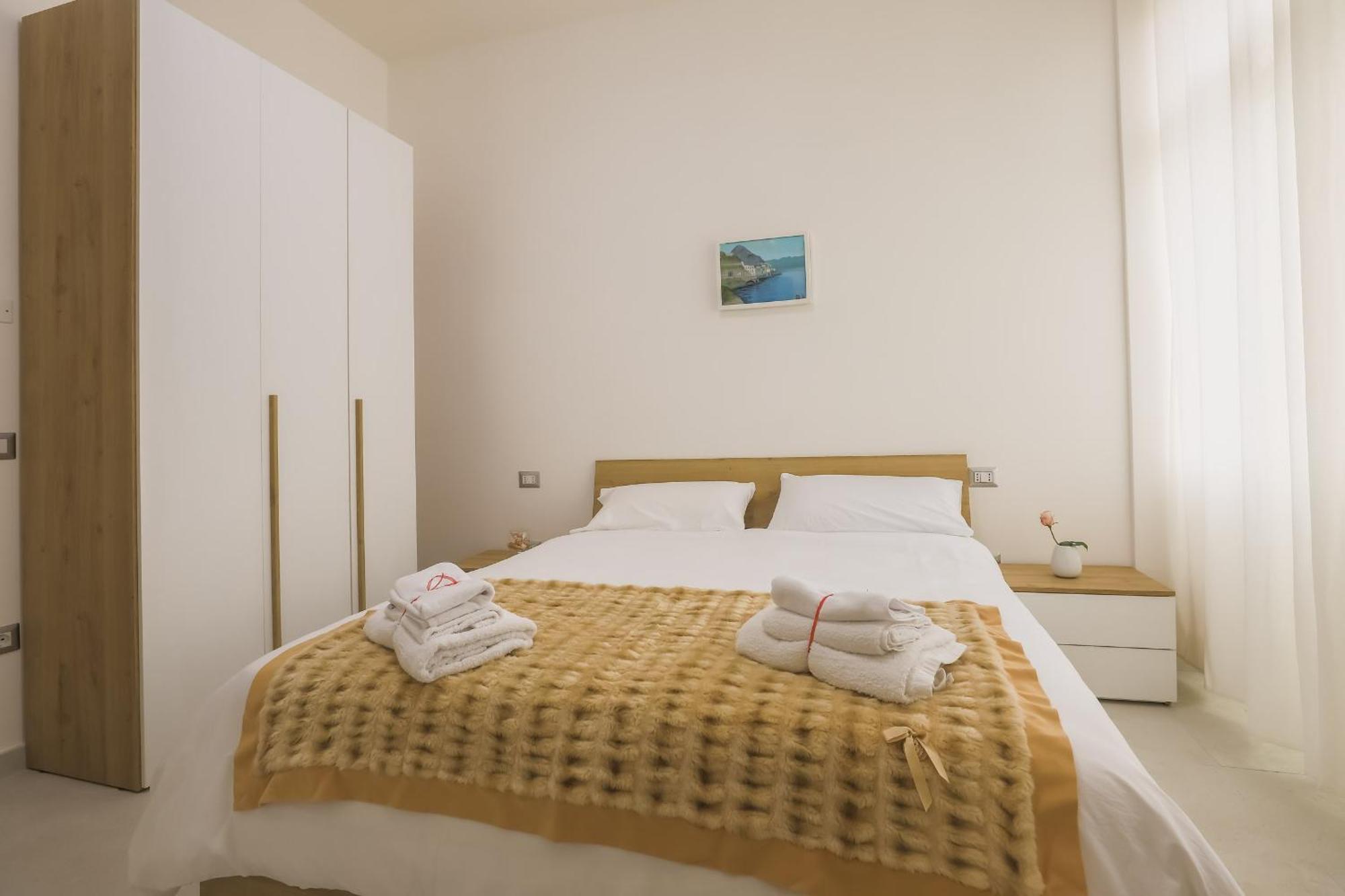 Barbyb B&B Salerno Bagian luar foto